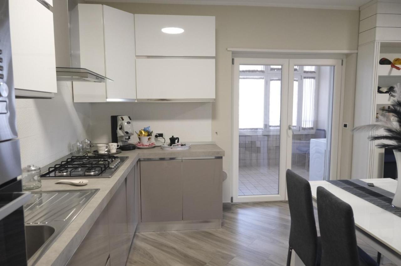 Odissea Luxury Home Наполи Екстериор снимка