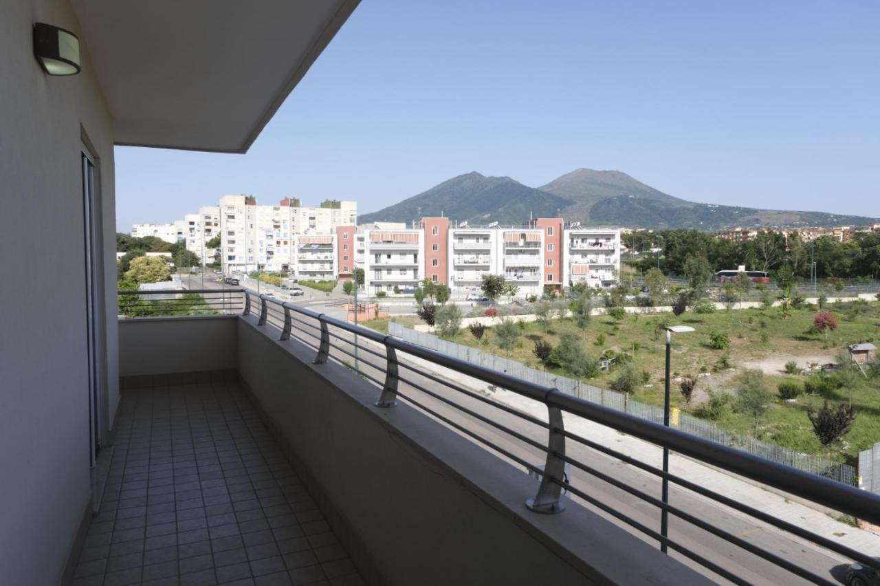 Odissea Luxury Home Наполи Екстериор снимка