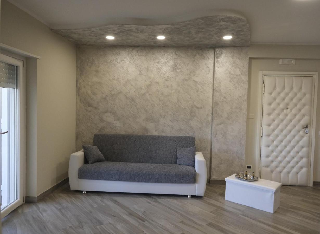 Odissea Luxury Home Наполи Екстериор снимка